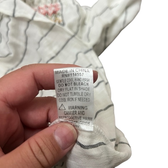 THML Flounce White Stripe Colorful Off-Shoulder Top Women’s Size Small - Picture 13 of 14